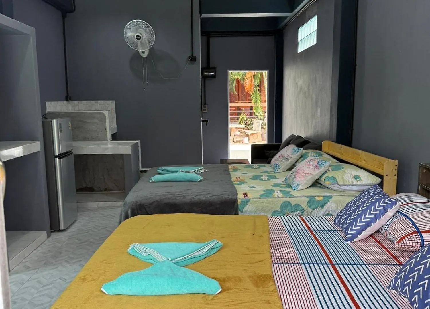 Guest house P'Un House Hotel Koh Tao Thailand