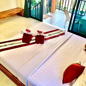 https://phra-ae-apartments.koh-lantahotels.net