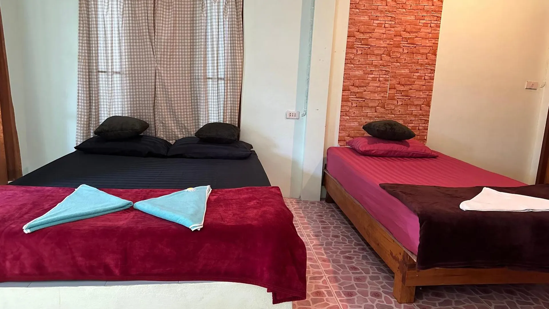 P'Un House Hotel Ko Tao Gasthuis