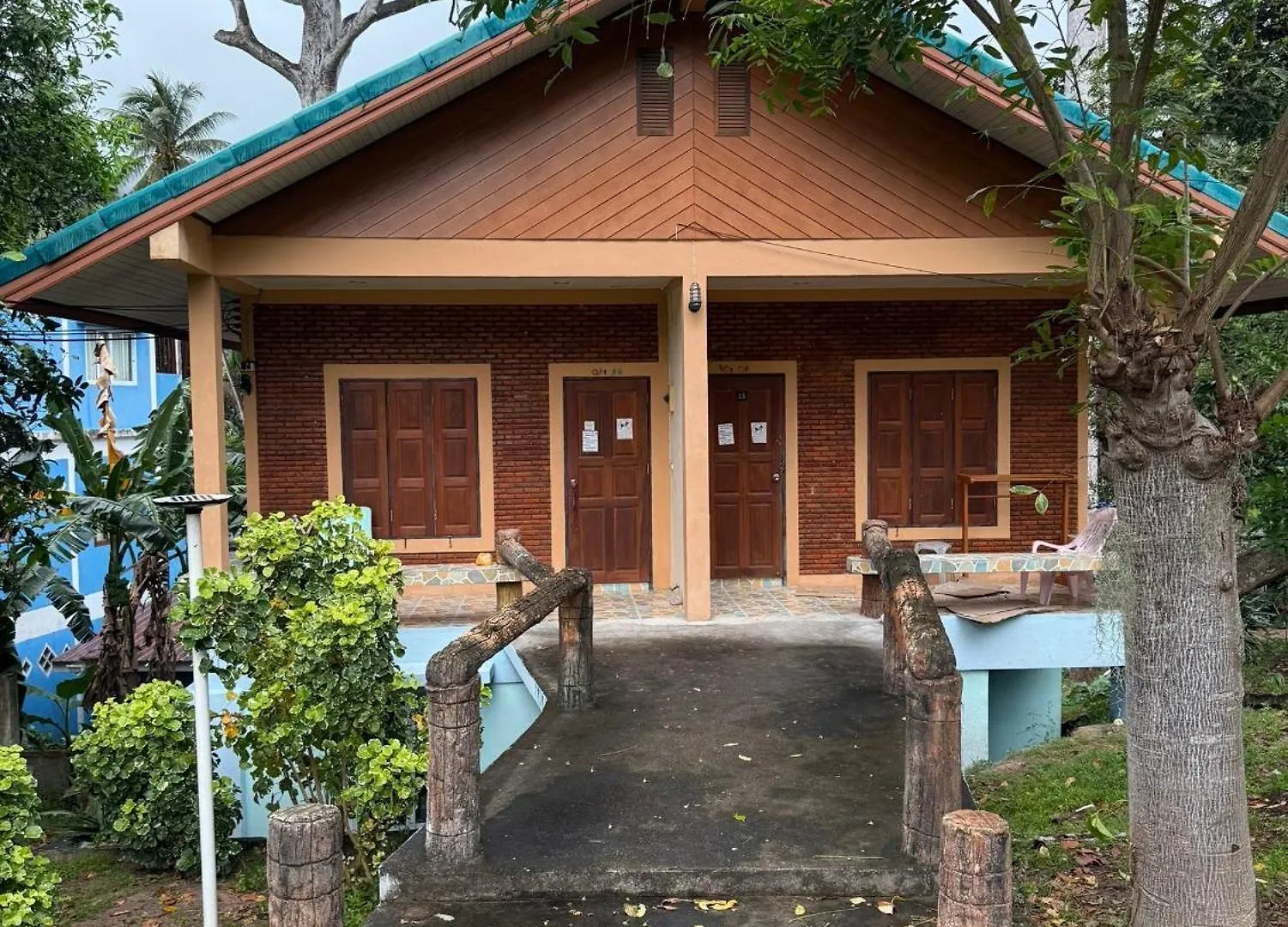 Gasthuis P'Un House Hotel Ko Tao Thailand